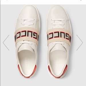 GUCCI AUTHENTIC TENNIS SHOES, like new